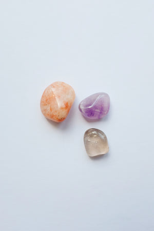 Packet of crystals for strength, featuring a selection of powerful stones to boost resilience and inner fortitude.